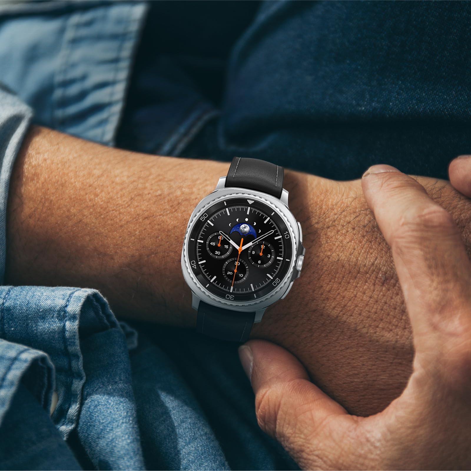 Samsung Galaxy Watch 8 (2025) 44mm Bluetooth Smartwatch, Cushion Design, Fitness Tracker, Sleep Coaching, Running Coach, Energy Score, Heart Rate Tracking, Graphite [US Version, 2 Yr Warranty]
